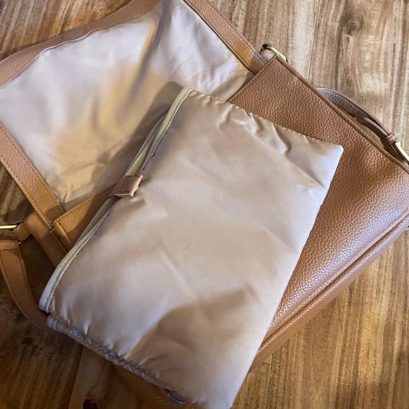 Freshly picked crossbody diaper bag - Picture 5 of 13